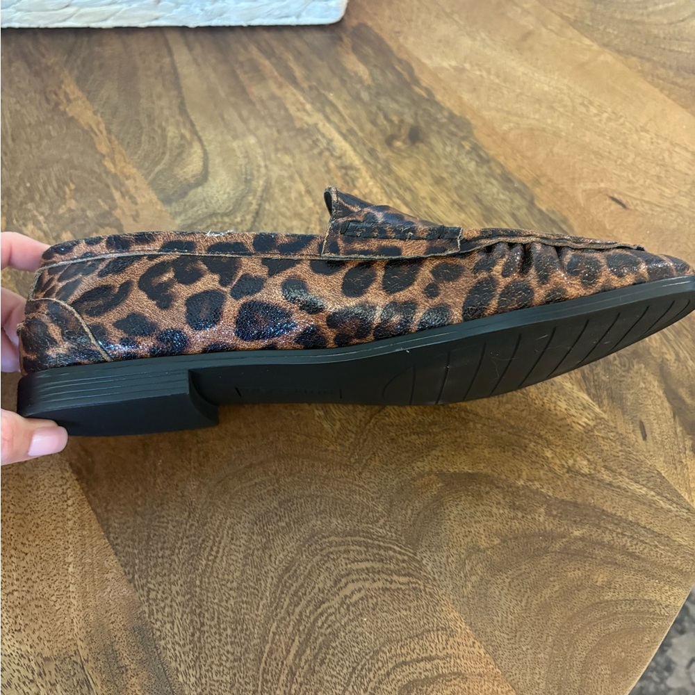 BRAND NEW W/box. Kenneth Cole Leopard Women’s Zoila Penny Loafers - Picture 5 of 5